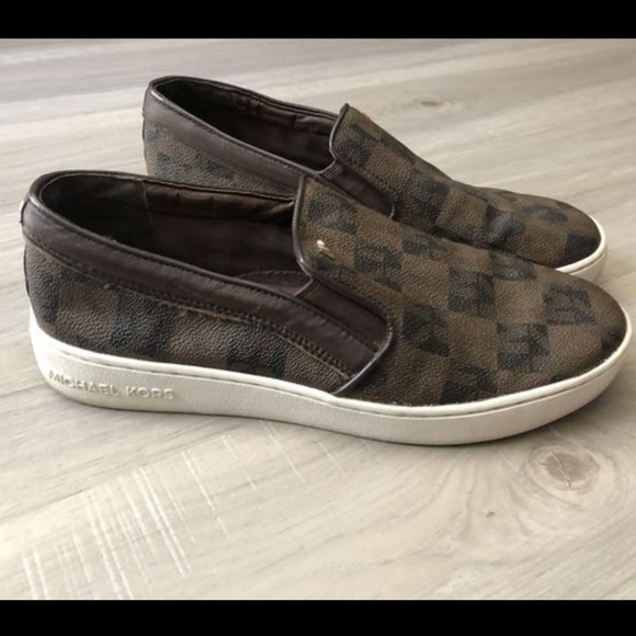 •SOLD• - Picture 2 of 3